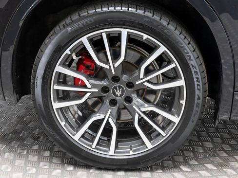 Used 2023 Maserati Grecale GT image 45