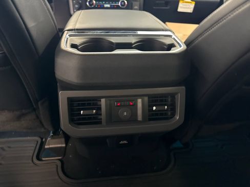 New 2026 Ford F250 Lariat w/ Black Appearance Package AWD/4WD image 16