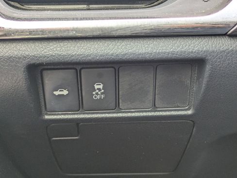 Used 2014 Toyota Avalon XLE image 16