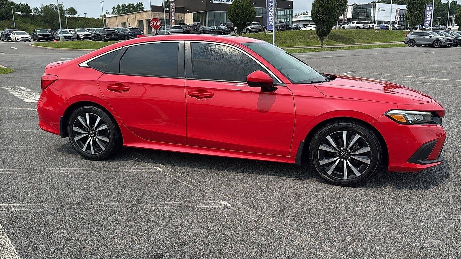 Used 2023 Honda Civic EX image 3