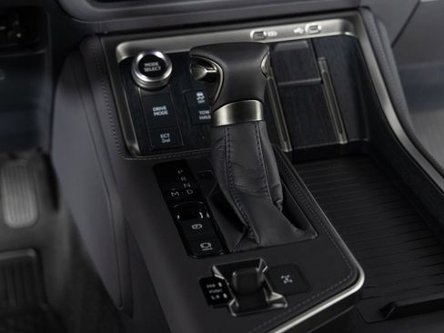 Used 2025 Lexus GX 550 image 39