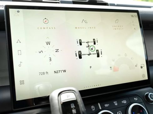 New 2026 Land Rover Defender 110 X-Dynamic SE AWD/4WD image 36