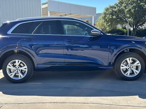 Used 2025 Audi Q5 Premium w/ Convenience Package AWD/4WD image 8
