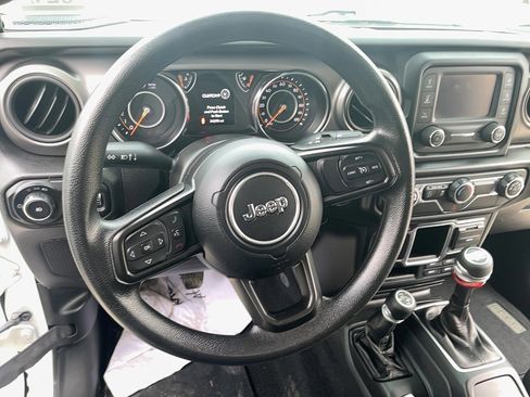 Used 2022 Jeep Wrangler Sport image 13