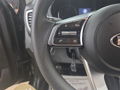 Used 2021 Kia Seltos LX image 16