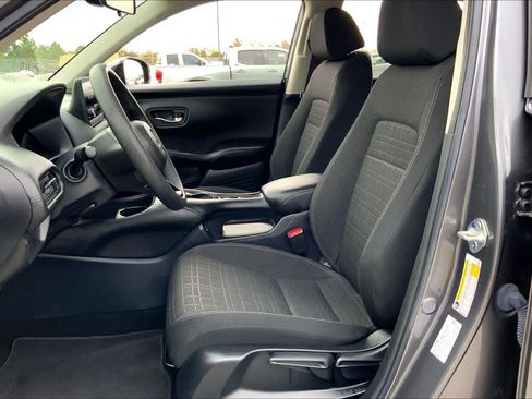 Used 2025 Honda HR-V LX image 8