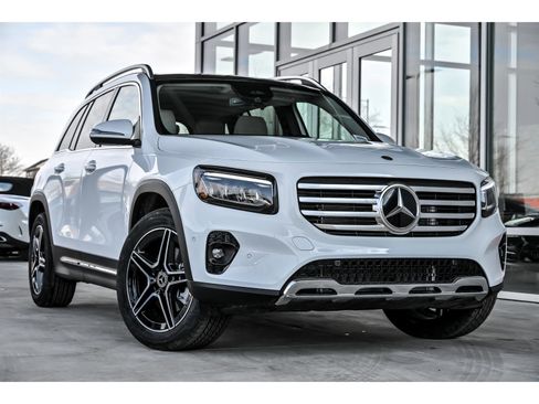 New 2026 Mercedes-Benz GLB 250 4MATIC image 1