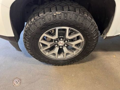 Used 2022 GMC Canyon AT4 w/ Trailering Package image 29