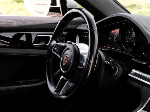 Used 2018 Porsche Panamera 4 AWD/4WD image 16