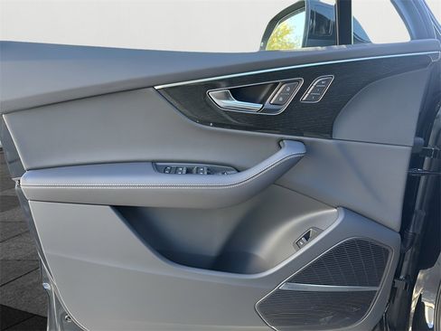 New 2025 Audi Q7 3.0T Premium Plus image 15