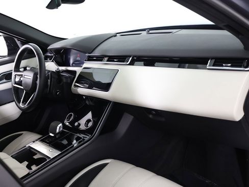 Used 2023 Land Rover Range Rover Velar R-Dynamic S image 33