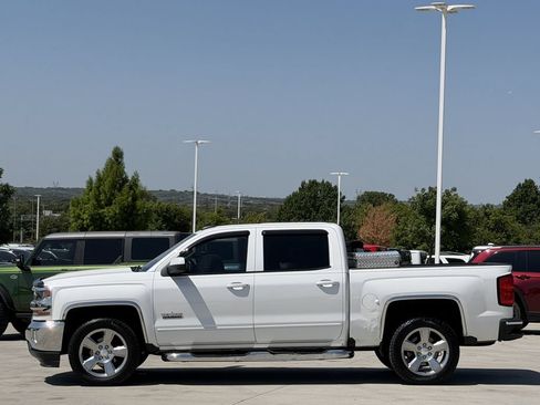 Used 2018 Chevrolet Silverado 1500 LT w/ Texas Edition RWD image 3