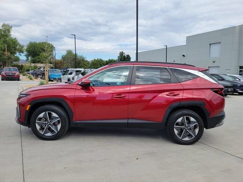Used 2025 Hyundai Tucson SEL AWD/4WD image 2
