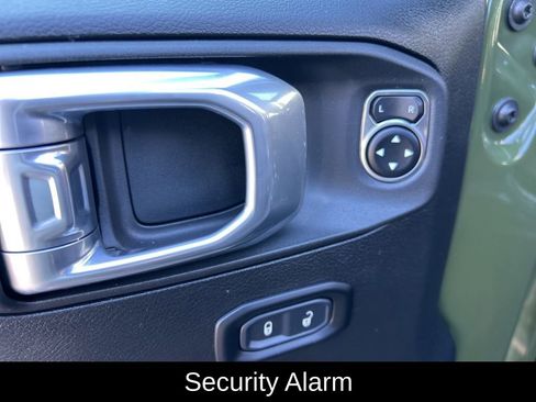 Used 2022 Jeep Wrangler Unlimited Sport image 16