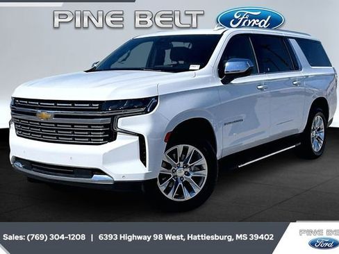 Used 2023 Chevrolet Suburban Premier image 10