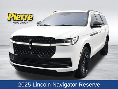 Used 2025 Lincoln Navigator Reserve w/ Jet Appearance Package