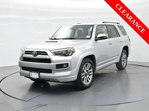 Used 2022 Toyota 4Runner TRD Sport image 2