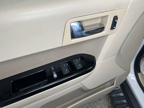 Used 2009 Ford Escape Limited image 15