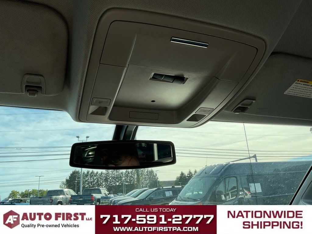 Used 2017 GMC Sierra 3500 4x4 Crew Cab image 35