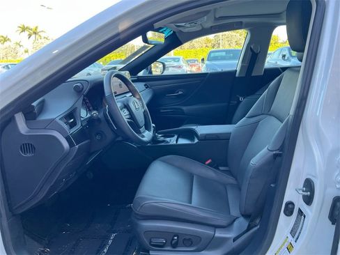 Certified 2023 Lexus ES 350 w/ Premium Package image 12