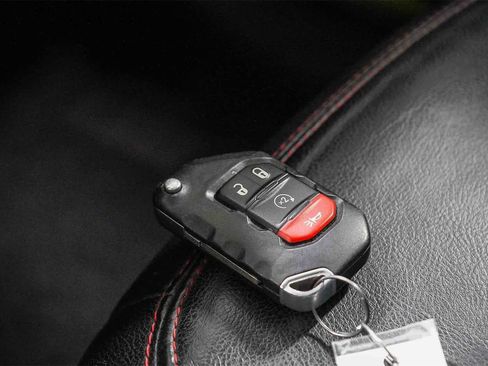 Used 2021 Jeep Wrangler Unlimited Rubicon w/ Xtreme Recon 35" Tire Package image 26