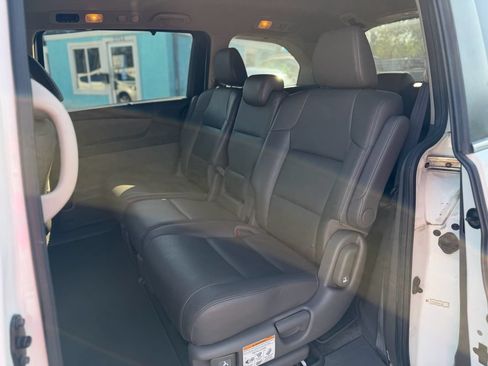 Used 2014 Honda Odyssey EX-L image 11