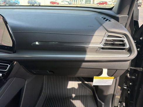 New 2026 Chevrolet Traverse LT image 35