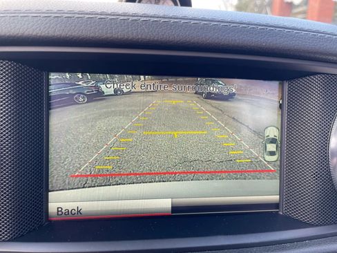 Used 2016 Mercedes-Benz SL 550 w/ Driver Assistance Package image 30