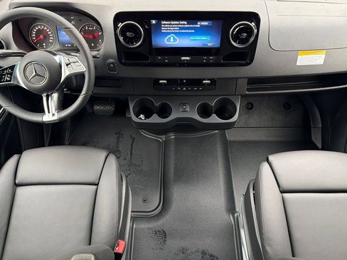 New 2026 Mercedes-Benz Sprinter 2500 image 10