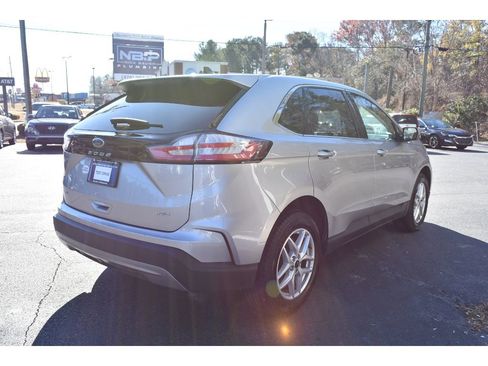 Used 2023 Ford Edge SEL image 5