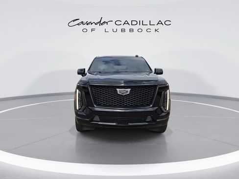 Certified 2026 Cadillac Escalade Platinum Sport w/ LPO, ONYX Package AWD/4WD image 3