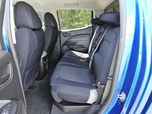Used 2020 Chevrolet Colorado W/T w/ WT Convenience Package AWD/4WD image 25