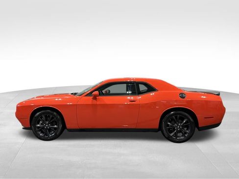 Used 2023 Dodge Challenger SXT w/ Blacktop Package image 4