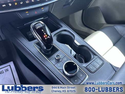 Used 2025 Cadillac XT4 Premium Luxury FWD image 20