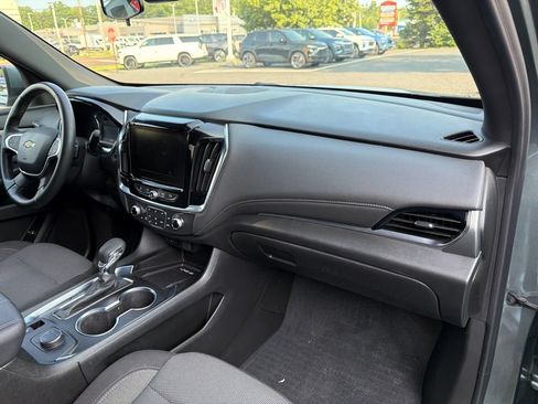 Used 2023 Chevrolet Traverse LT w/ LPO, Floor Liner Package AWD/4WD image 29