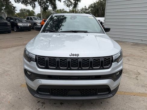 New 2026 Jeep Compass Latitude image 8