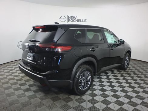 Certified 2025 Nissan Rogue S image 7