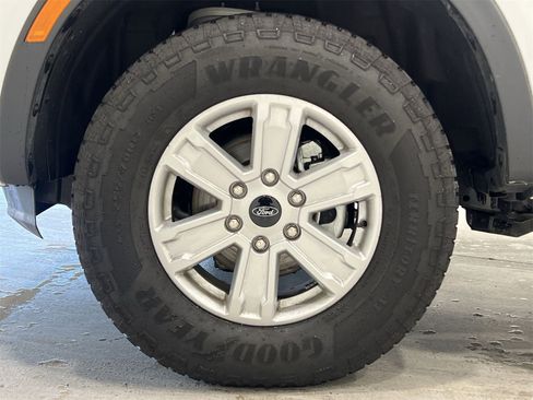 Used 2025 Ford Ranger XL image 10