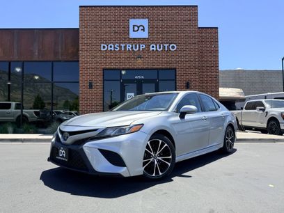 Used 2020 Toyota Camry SE w/ Convenience Package