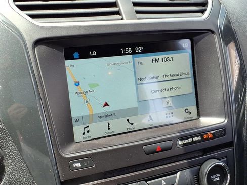 Used 2018 Ford Explorer XLT w/ Equipment Group 202A FWD image 12