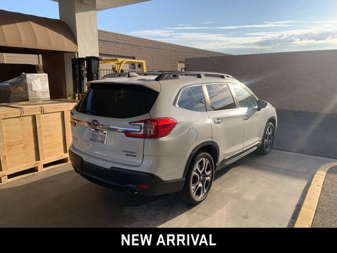 Used 2024 Subaru Ascent Touring AWD/4WD image 4