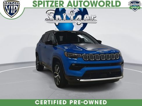 Used 2025 Jeep Compass Limited w/ Elite Group AWD/4WD image 3