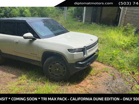 Used 2025 Rivian R1S Adventure AWD/4WD image 4