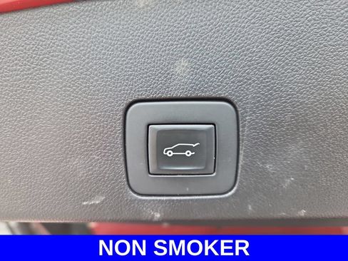 Used 2021 Buick Encore GX Select w/ Advanced Technology Package AWD/4WD image 18