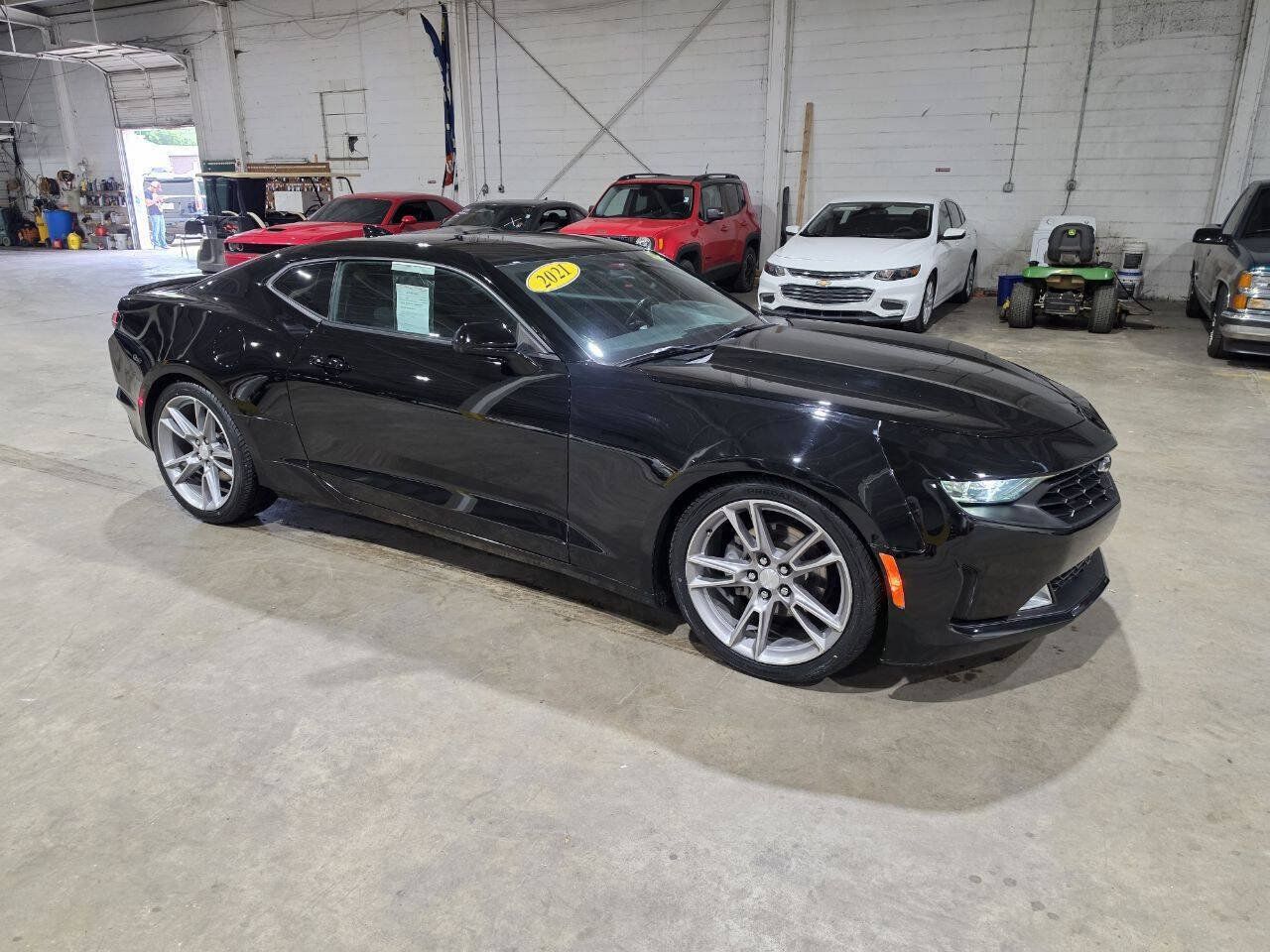 Used 2021 Chevrolet Camaro LT w/ RS Package RWD image 17