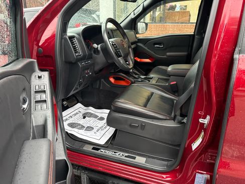 Used 2023 Nissan Frontier PRO-4X w/ Pro-4X Premium Package image 14
