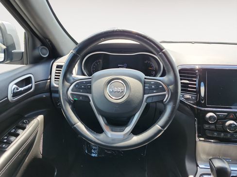 Used 2019 Jeep Grand Cherokee Altitude RWD image 13