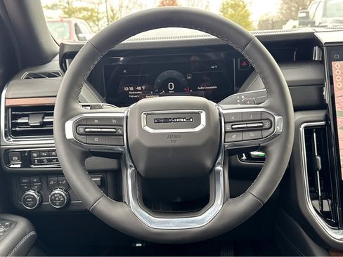 New 2026 GMC Yukon Denali w/ Sun & Power Step Package image 16