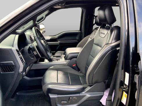 Used 2019 Ford F150 Raptor w/ Equipment Group 802A Luxury AWD/4WD image 8