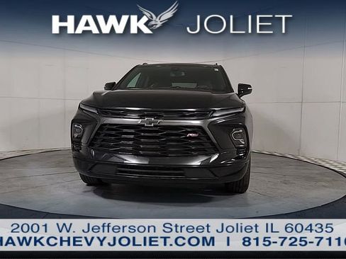 Used 2025 Chevrolet Blazer RS FWD image 3